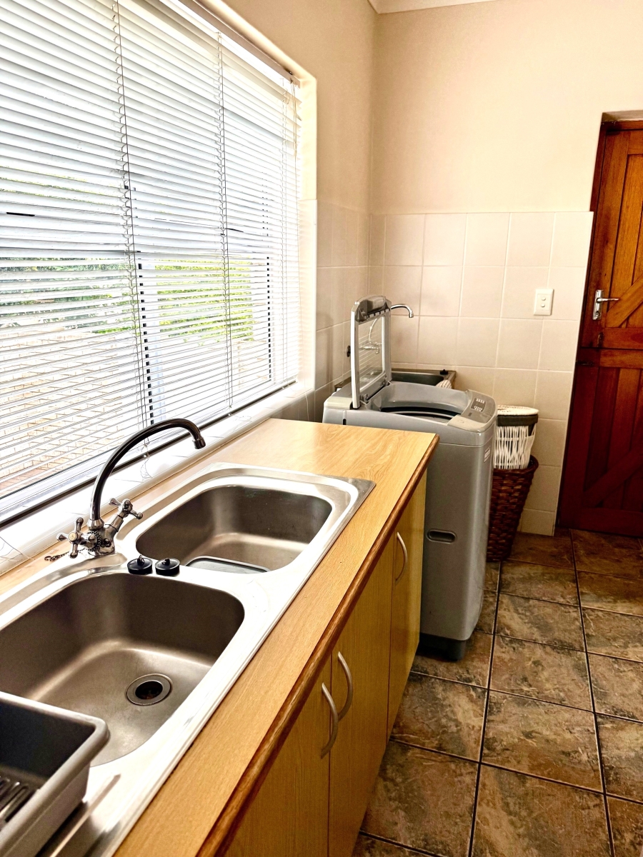 3 Bedroom Property for Sale in Tafelzicht Western Cape